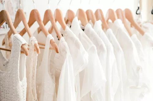 新衣服怎么洗不掉色？只有10%的人做對(duì)了！紡織專(zhuān)家揭秘正確洗滌法